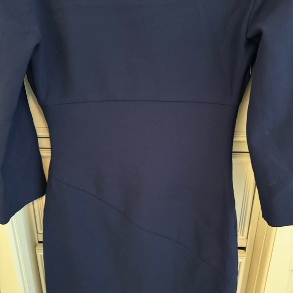 DVF BEVIN SHEATH WITH 3/4 SLEEVES IN NAVY BLUE SIZE 2. - Picture 4 of 9